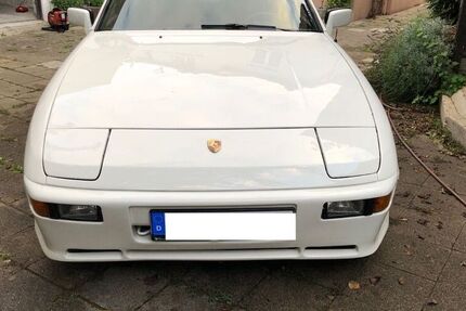 Porsche 924