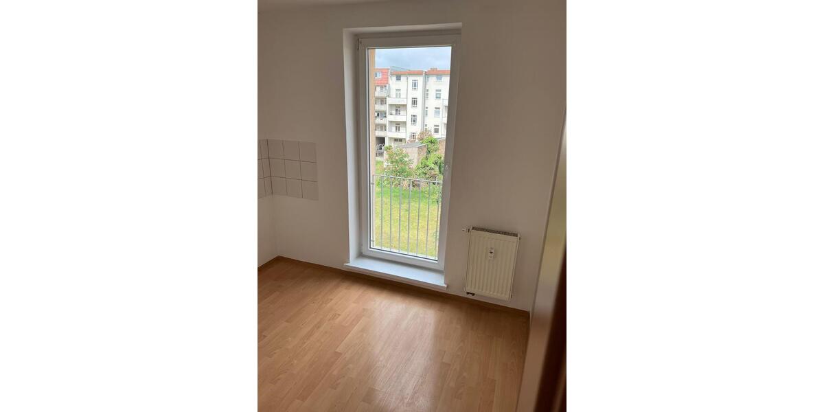Etagenwohnung Cottbus Spremberger Vorstadt - 1 Zimmer, 38 m&sup2;, 230&euro; | Angebot:26623898