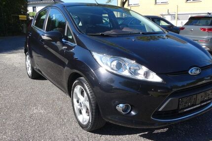 Ford Fiesta 118.631 km 4.999 &euro; Groitzsch 04539