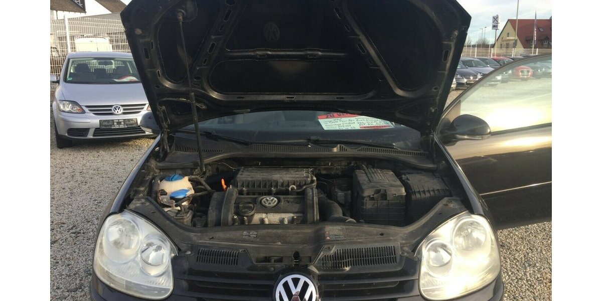 VW Golf Tour Edition,el.SD..Klima,Sitzheiz.,Tüv Neu! 200.000 km 2.999 &euro; Himmelkron 95502
