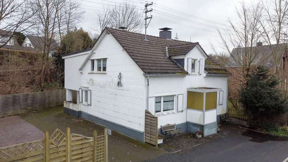 Haus zum Kaufen in Kreuztal 245.000 € 135 m²