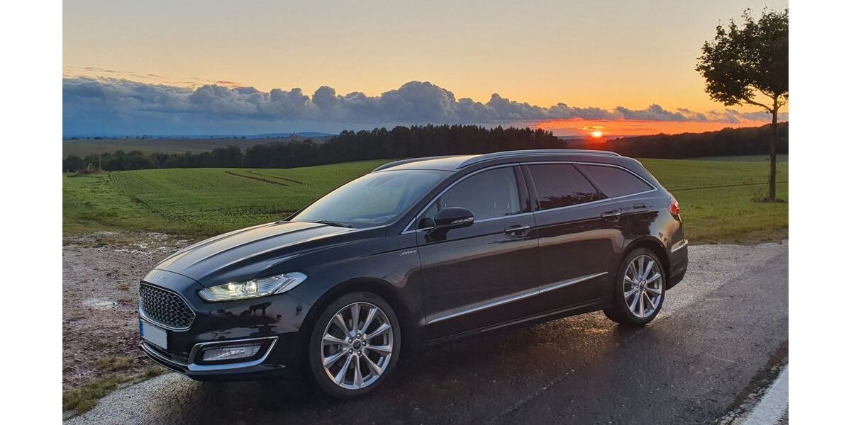 Ford Mondeo 98.000 km 17.900 &euro; Döbeln 04720