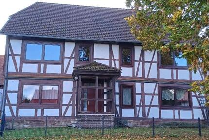 Haus Nörten-Hardenberg Hardenberg - 7 Zimmer, 200 m&sup2;, 1.200&euro; | Angebot:23107790