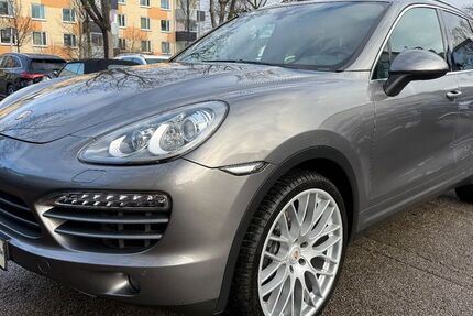 Porsche Cayenne 212.476 km 15.800 &euro; München 81243