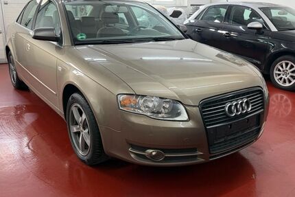 Audi A4 155.842 km 4.900 &euro; Chemnitz 09113