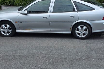 Opel Vectra 114.500 km 1.500 &euro; Velbert 42551