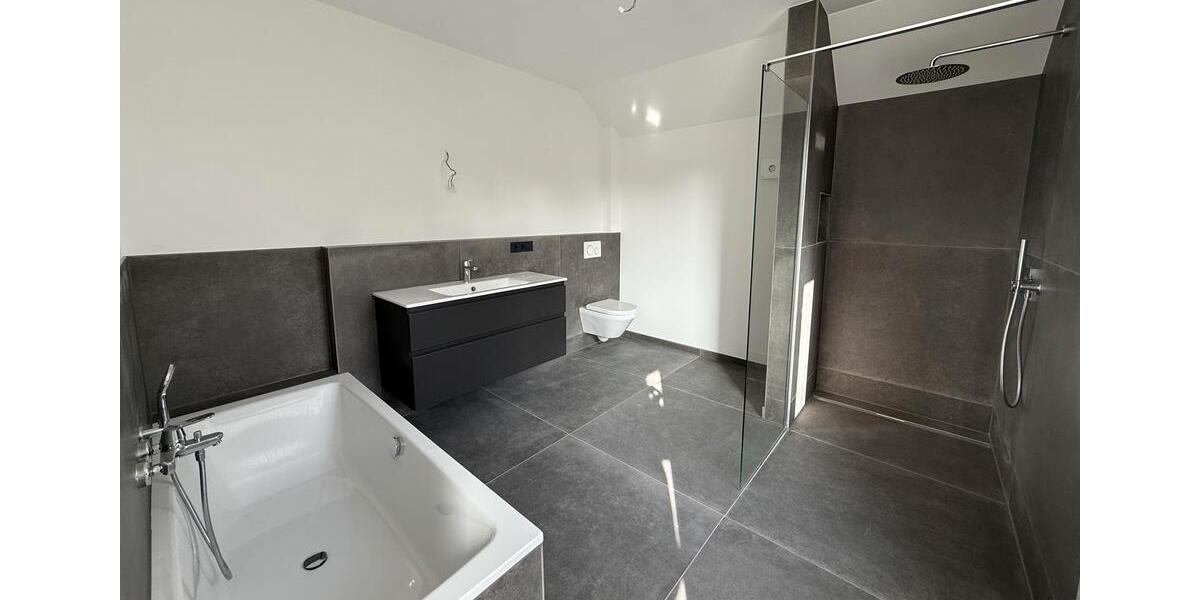 Doppelhaushälfte Toppenstedt - 5 Zimmer, 161 m&sup2;, 1.800&euro; | Angebot:25476122