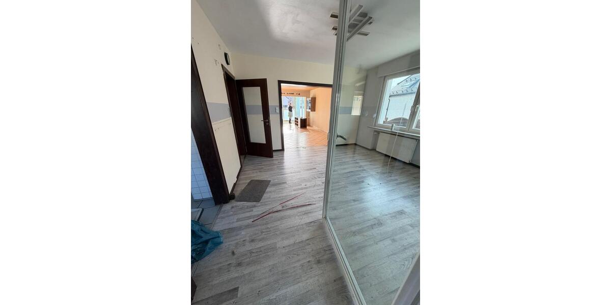 Erdgeschoßwohnung Brilon - 4 Zimmer, 120 m&sup2;, 1.100&euro; | Angebot:25405178