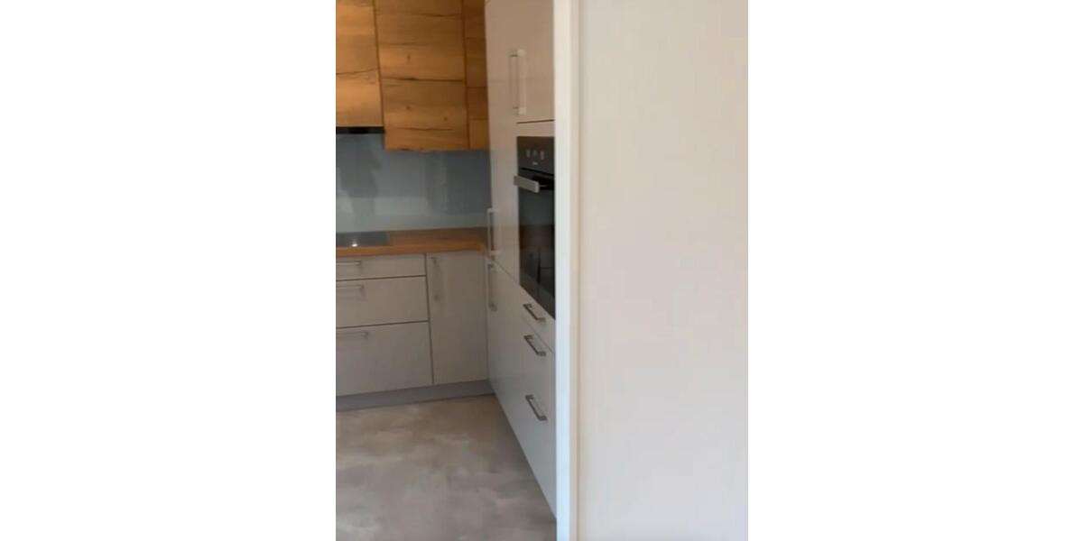 Erdgeschoßwohnung Singen (Hohentwiel) - 3.5 Zimmer, 105 m&sup2;, 1.300&euro; | Angebot:26393625