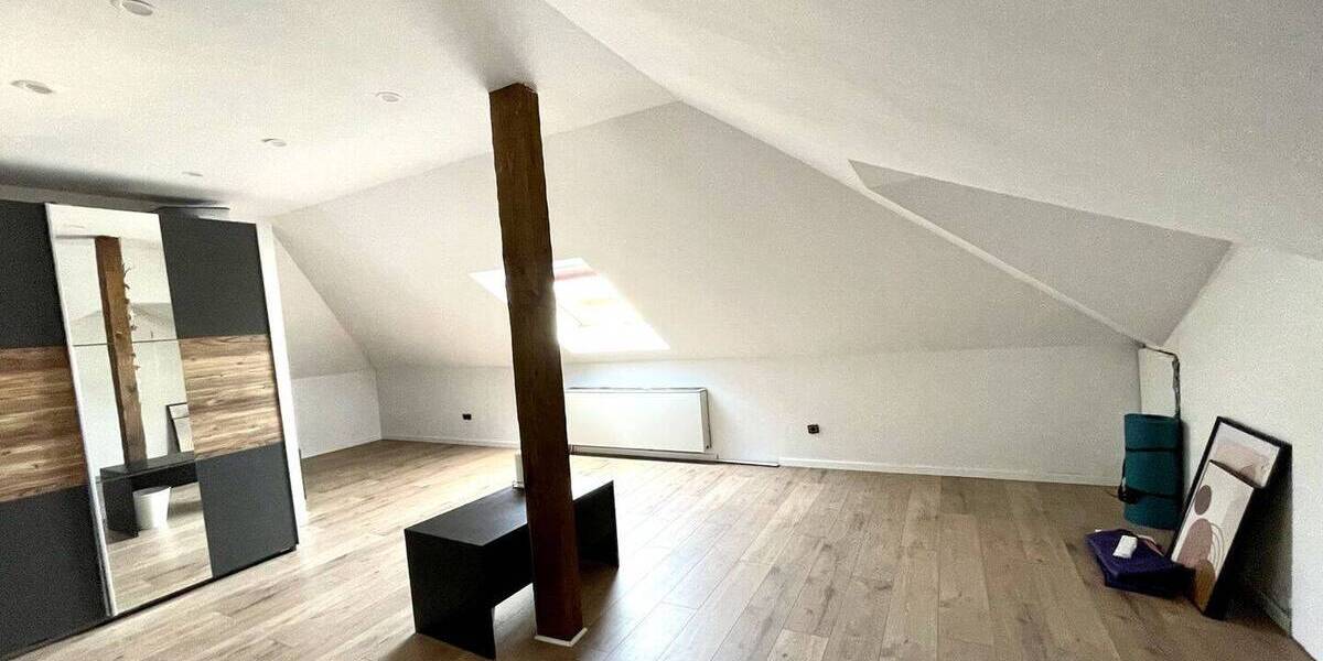 Einfamilienhaus Wenden / Hillmicke Hillmicke - 6 Zimmer, 240 m&sup2;, 450.000&euro; | Angebot:26377324