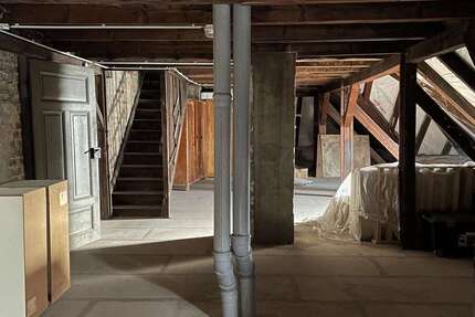 Dachrohling mit Baugenehmigung zum Selbstausbau einer 5 Zimmer Dachgeschosswohnung 5 zimmer