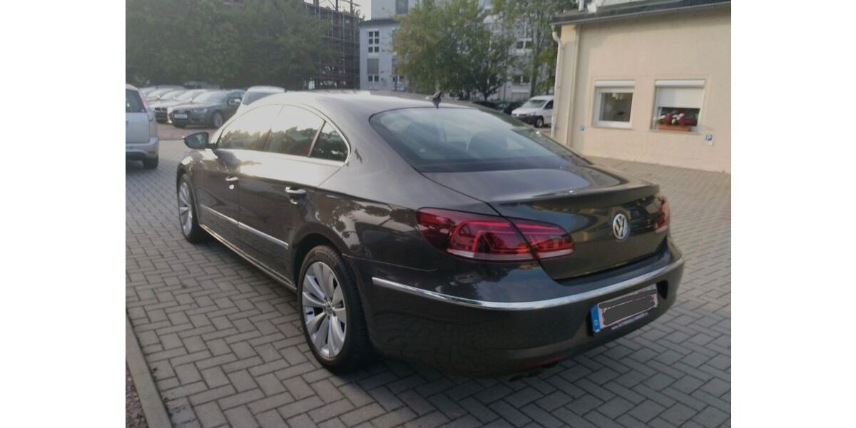 VW CC 155.000 km 12.100 € Berlin 10319