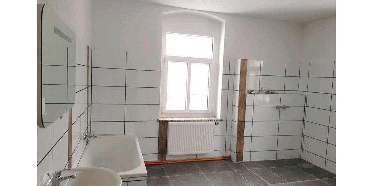 Etagenwohnung Neustadt in Sachsen - 5 Zimmer, 160 m&sup2;, 960&euro; | Angebot:26216073