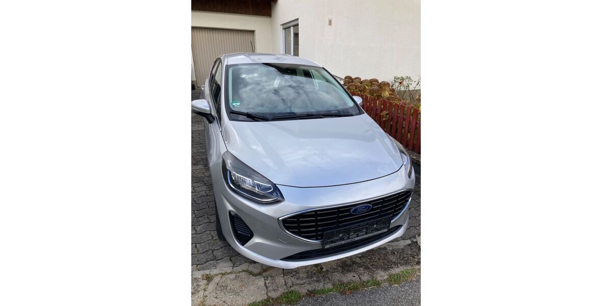 Ford Fiesta 70.971 km 12.700 &euro; Cham 93313
