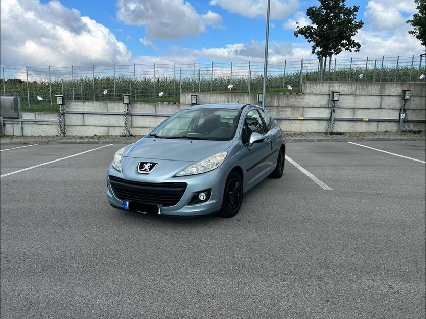 Peugeot 207 123.500 km 2.690 € Bayreuth 95444