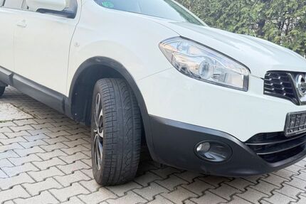 Nissan Qashqai 245.698 km 4.999 &euro; Puchheim 82178