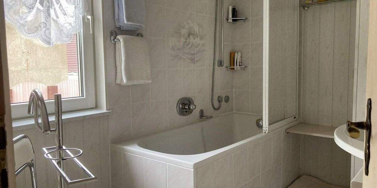 Einfamilienhaus Südharz Dietersdorf - 9 Zimmer, 249 m&sup2;, 198.000&euro; | Angebot:25779381