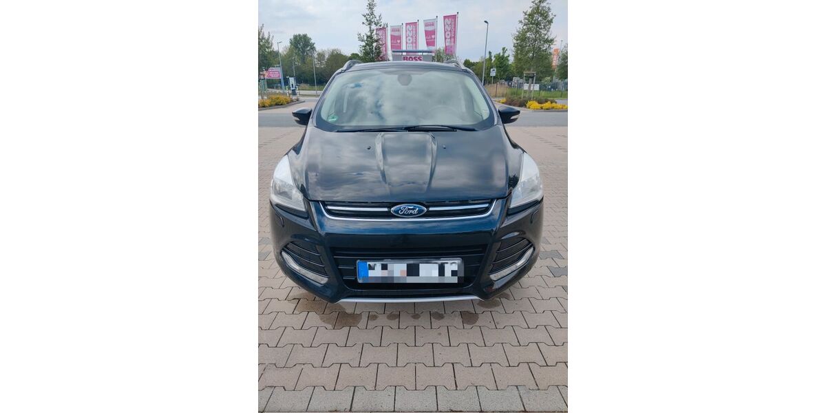 Ford Kuga 131.000 km 9.500 &euro; Krummhörn 26736