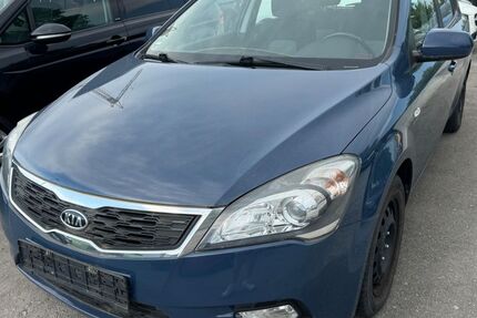 Kia ceed / Ceed 130.000 km 980 &euro; Holzgerlingen 71088