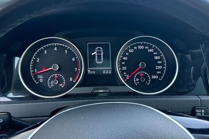 VW Golf 85.000 km 14.000 € Feldkirchen 85622