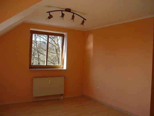 Dachgeschoßwohnung Emskirchen - 2.5 Zimmer, 50 m&sup2;, 125.000&euro; | Angebot:26913904