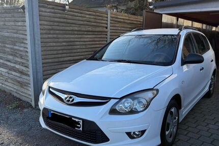 Hyundai i30 110.300 km 3.500 &euro; Weiterstadt 64331