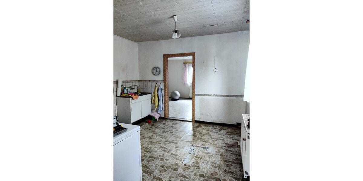 Einfamilienhaus Saalfeld (Saale) - 5 Zimmer, 90 m&sup2;, 59.500&euro; | Angebot:24830600