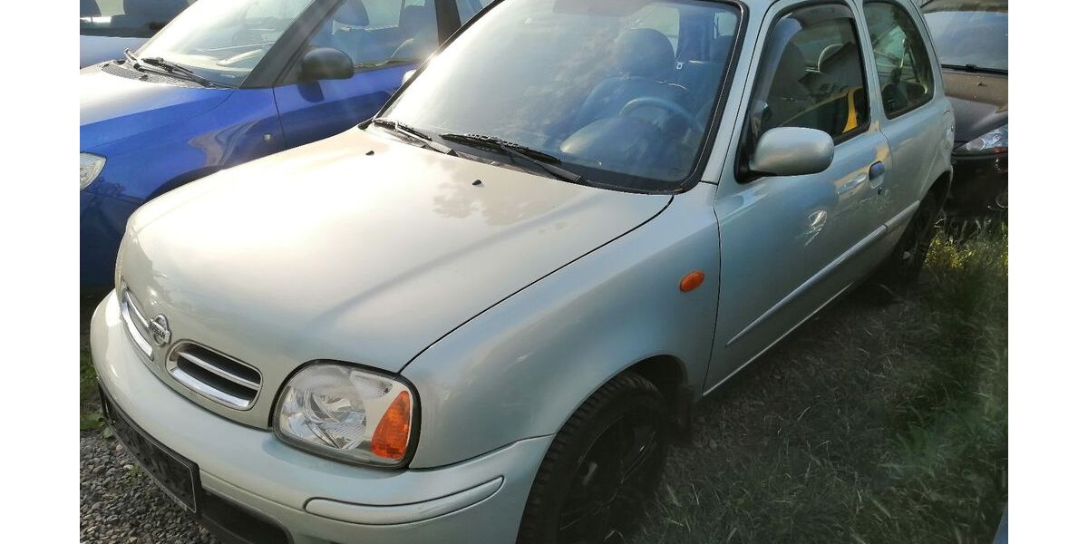 Nissan Micra 100.000 km 2.490 &euro; Schönefeld OT-Waltersdorf 12529