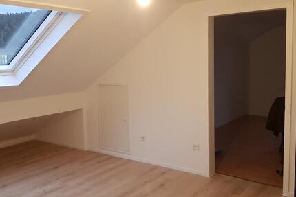 2 Zimmer Dachwohnung in Burladingen zu vermieten zimmer