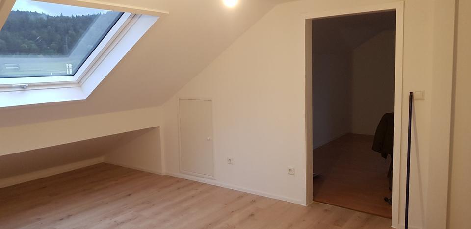 2 Zimmer Dachwohnung in Burladingen zu vermieten zimmer
