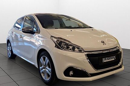 Peugeot 208 113.000 km 5.999 &euro; Albstadt 72459