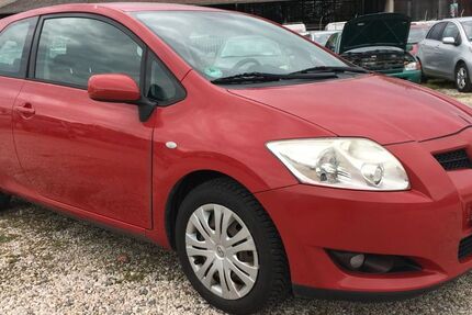 Toyota Auris 170.000 km 2.999 € Bonn 53227