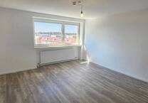 Top renoviert - Attraktive 1 Zimmer Wohnung mit Einbauküche und herrlichen Aussichten