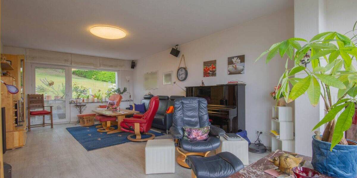 Mehrfamilienhaus, Wohnhaus Arnsberg Obereimer - 7 Zimmer, 172 m&sup2;, 392.000&euro; | Angebot:26787864