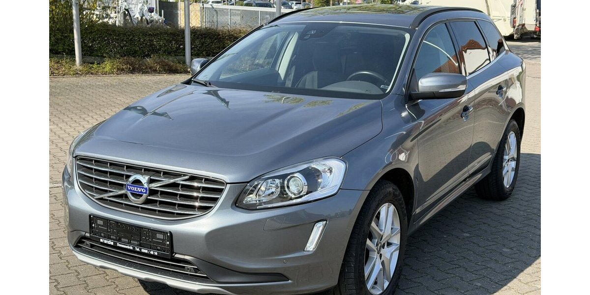 Volvo XC60 Momentum AWD / SitzH / Panorama 104.000 km 20.490 &euro; Donauwörth 86609