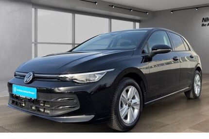 VW Golf 2.334 km 27.480 &euro; Salzkotten 33154