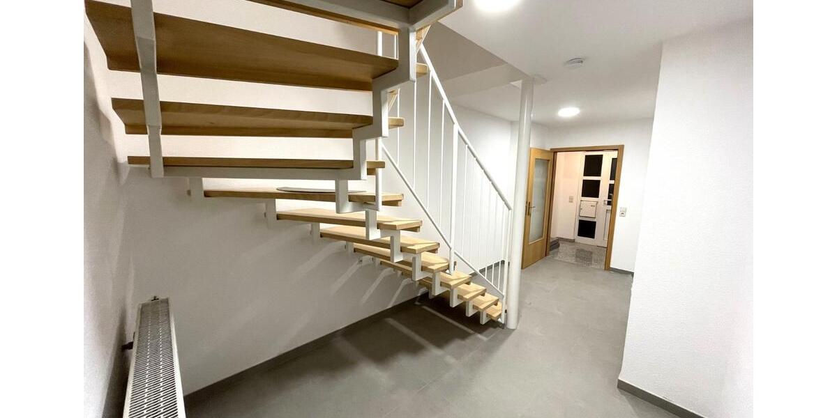 Reihenhaus Frickenhausen am Main - 5 Zimmer, 133 m&sup2;, 1.400&euro; | Angebot:25165664