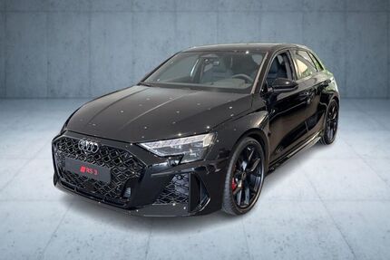Audi RS3 2.100 km 86.055 € Soltau 29614