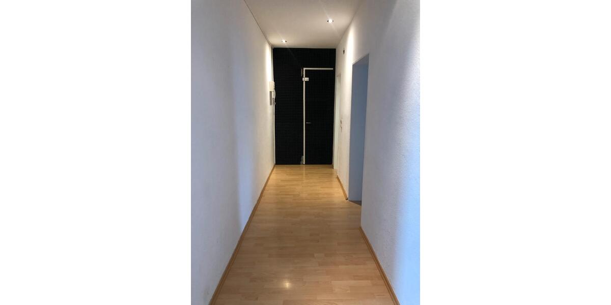 Etagenwohnung Wilhelmshaven - 3 Zimmer, 76 m&sup2;, 85.000&euro; | Angebot:25867144