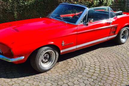 Ford Mustang 93.000 km 37.999 &euro; Hamburg 22393