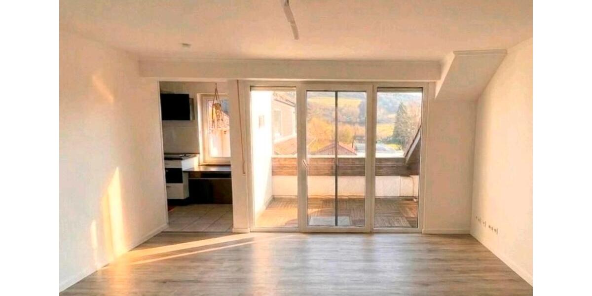 Dachgeschoßwohnung Bad Neuenahr-Ahrweiler Ahrweiler - 3 Zimmer, 80 m&sup2;, 860&euro; | Angebot:26645892