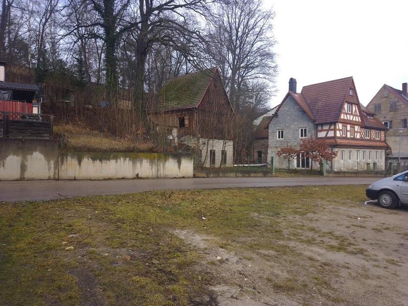 historisches Bauernhaus mit 2 Nebengebäuden