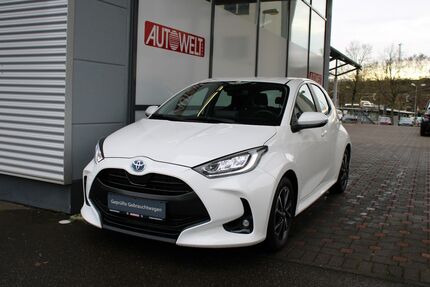 Toyota Yaris 29.800 km 19.990 &euro; Saarbrücken 66113