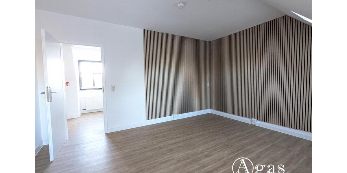 Dachgeschoßwohnung Ludwigsfelde - 3 Zimmer, 96 m&sup2;, 1.295&euro; | Angebot:24432637