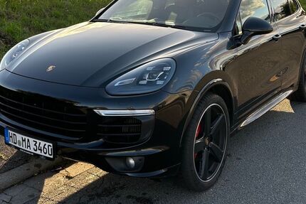 Porsche Cayenne 189.000 km 33.900 € Edingen-Neckarhausen 68535