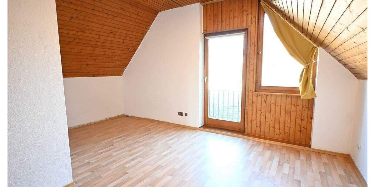 Reihenmittelhaus Kassel Süsterfeld/Helleböhn - 4 Zimmer, 104 m&sup2;, 295.000&euro; | Angebot:24594295