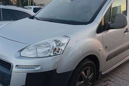 Peugeot Partner 200.000 km 3.985 &euro; Hessheim 67258