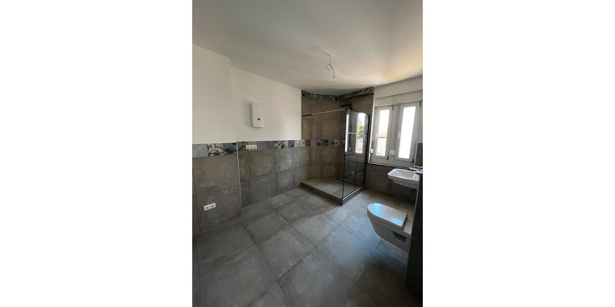 Einfamilienhaus Münster (Hessen) - 9 Zimmer, 180 m&sup2;, 2.450&euro; | Angebot:20612194