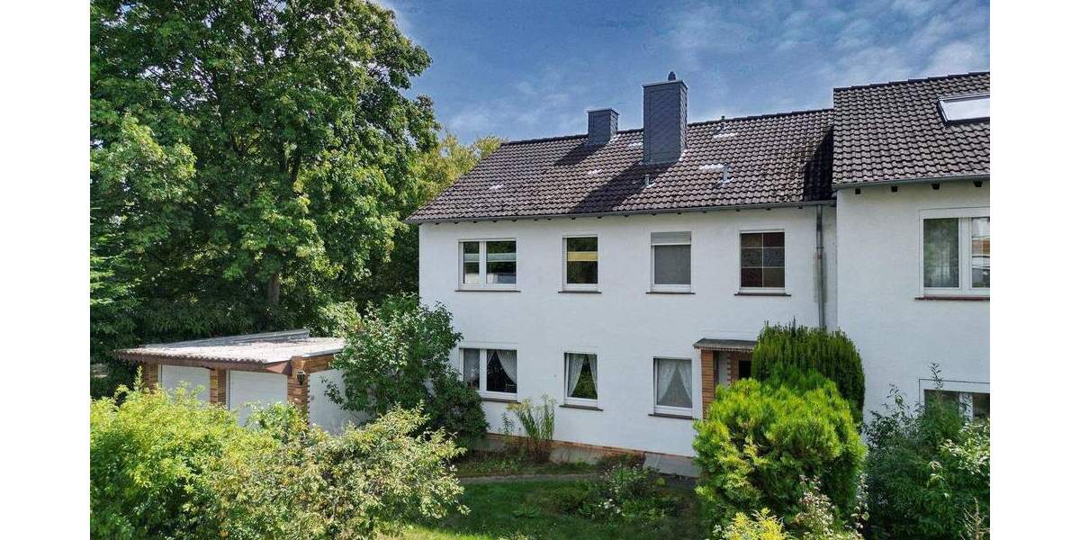 Reihenendhaus Kassel Kirchditmold - 8 Zimmer, 155 m&sup2;, 348.000&euro; | Angebot:24032553