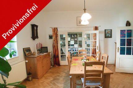 Exklusive Eigentumswohnung mit Gartenanteil und Loggien 5 zimmer